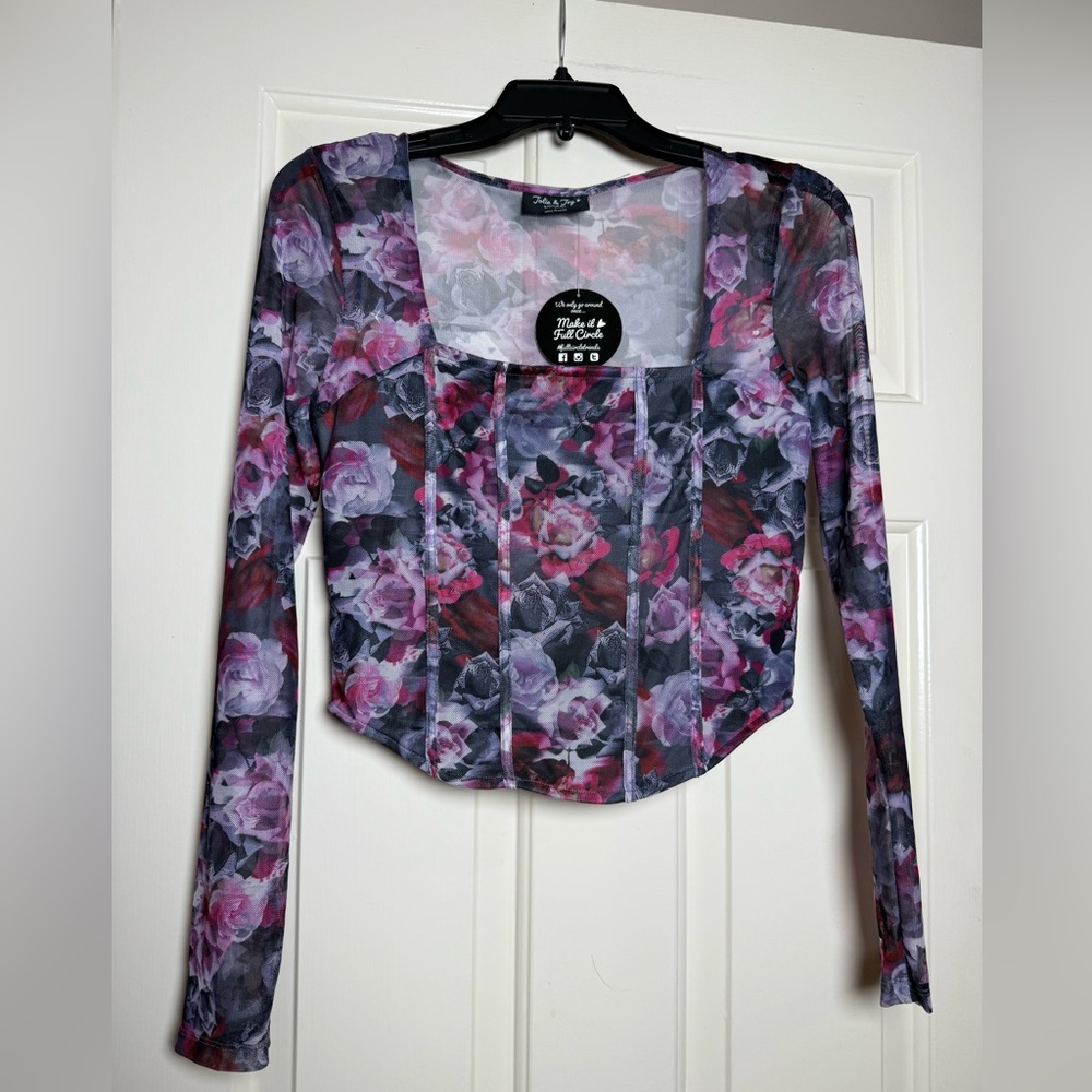 Jolie & Joy by FCT With Love Floral Cropped Top
